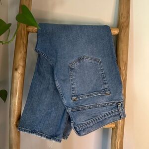 Abercrombie & Fitch Ultra High Rise Ankle Straight Jeans